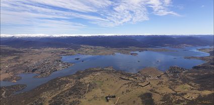 Lake Jindabyne - NSW T (PBH4 00 10059)